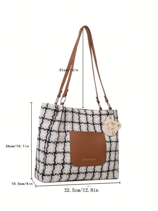 Plaid Shoulder Bag For Women, Large Capacity, Fashionable Commuting Plaid Casual Tote Bag With Pendant - Image 2